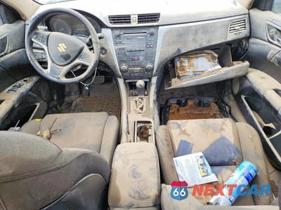 Zdjęcie 8 z 13 samochodu: 2012 SUZUKI KIZASHI SPORT GTS VIN:JS2RF9A60C6100068 - miniatura