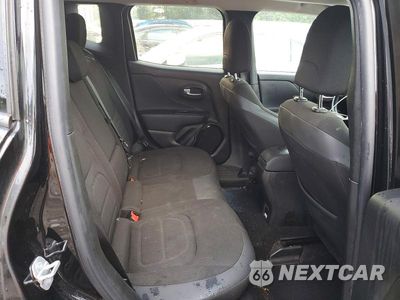 Zdjęcie 10 z 12 samochodu: 2017 JEEP RENEGADE LATITUDE VIN:ZACCJBBB8HPF80480 - miniatura