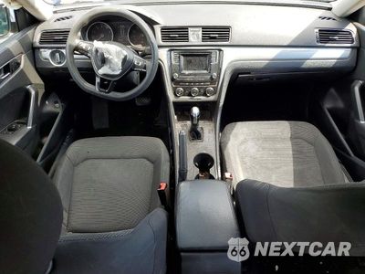 Zdjęcie 8 z 12 samochodu: 2016 VOLKSWAGEN PASSAT S VIN:1VWAT7A33GC019760 - miniatura