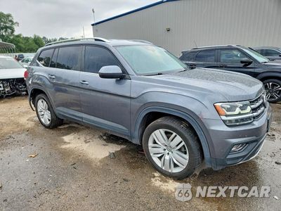 Czwarte zdjęcie samochodu z boku: 2019 VOLKSWAGEN ATLAS SE VIN:1V2WR2CA3KC531614 - miniatura