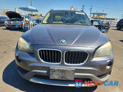 Piąte zdjęcie samochodu w środku: 2014 BMW X1 SDRIVE28I VIN:WBAVM1C5XEVW50517 - miniatura