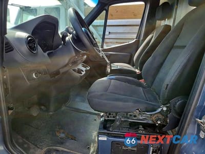 Zdjęcie 7 z 11 samochodu: 2019 MERCEDES-BENZ SPRINTER 2500/3500 VIN:WD4PF0CD9KP091118 - miniatura