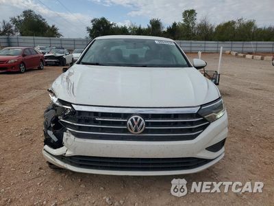 Piąte zdjęcie samochodu w środku: 2019 VOLKSWAGEN JETTA S VIN:3VWCB7BU9KM213834 - miniatura