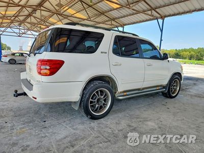 Trzecie zdjęcie samochodu z tyłu: 2004 TOYOTA SEQUOIA SR5 VIN:5TDZT34A34S206760 - miniatura