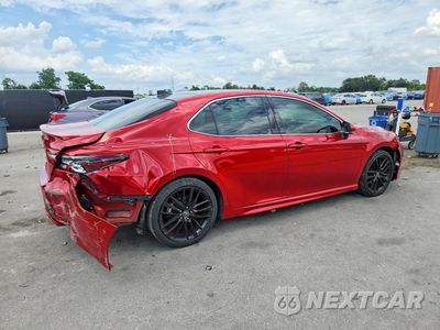 Trzecie zdjęcie samochodu z tyłu: 2022 TOYOTA CAMRY XSE VIN:4T1K61AK4NU074000 - miniatura
