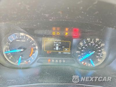 Zdjęcie 9 z 13 samochodu: 2017 FORD EXPLORER XLT VIN:1FM5K8D82HGC21242 - miniatura
