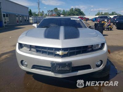 Piąte zdjęcie samochodu w środku: 2013 CHEVROLET CAMARO LT VIN:2G1FB3D32D9223462 - miniatura