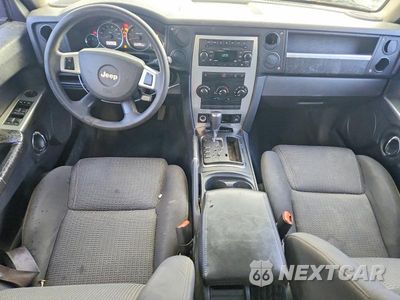 Zdjęcie 8 z 13 samochodu: 2010 JEEP COMMANDER SPORT VIN:1J4RG4GK2AC110009 - miniatura