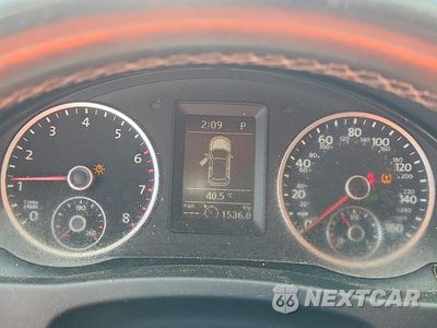 Zdjęcie 9 z 13 samochodu: 2015 VOLKSWAGEN TIGUAN S VIN:WVGAV7AX2FW552028 - miniatura