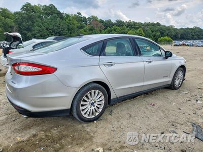 Trzecie zdjęcie samochodu z tyłu: 2014 FORD FUSION S HYBRID VIN:3FA6P0UU5ER396233 - miniatura