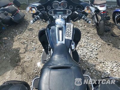 Zdjęcie 6 z 8 samochodu: 2013 HARLEY-DAVIDSON FLHTCUTG TRI GLIDE ULTRA CLASSIC VIN:1HD1MAM14DB850840 - miniatura