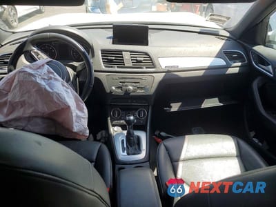Zdjęcie 8 z 13 samochodu: 2018 AUDI Q3 VIN:WA1ECCFS0JR020957 - miniatura
