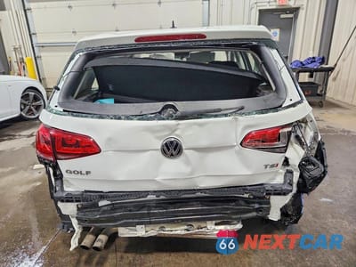 Zdjęcie 6 z 12 samochodu: 2015 VOLKSWAGEN GOLF VIN:3VW217AUXFM031646 - miniatura