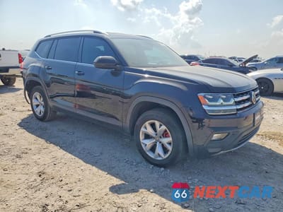Czwarte zdjęcie samochodu z boku: 2019 VOLKSWAGEN ATLAS SE VIN:1V2DR2CA6KC547989 - miniatura