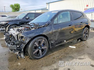 2024 BMW IX XDRIVE50 WB523CF04RCN52035 - główne zdjęcie licytacji z USA - miniatura