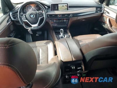 Zdjęcie 8 z 12 samochodu: 2018 BMW X5 XDR40E VIN:5UXKT0C58J0V99995 - miniatura