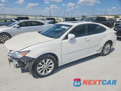 2013 LEXUS ES 300H JTHBW1GG5D2023332 - główne zdjęcie licytacji z USA - miniatura