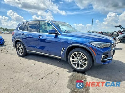Czwarte zdjęcie samochodu z boku: 2022 BMW X5 XDRIVE40I VIN:5UXCR6C07N9K71186 - miniatura