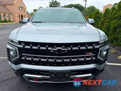 Piąte zdjęcie samochodu w środku: 2025 CHEVROLET SUBURBAN K1500 Z71 VIN:1GNS6DRDXSR318590 - miniatura