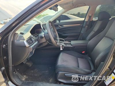 Zdjęcie 7 z 13 samochodu: 2019 HONDA ACCORD LX VIN:1HGCV1F12KA118392 - miniatura