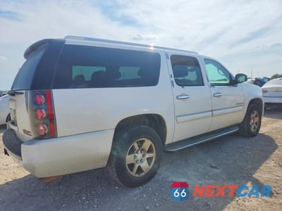 Trzecie zdjęcie samochodu z tyłu: 2007 GMC YUKON XL DENALI VIN:1GKFK66847J232002 - miniatura