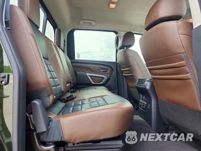 Zdjęcie 10 z 13 samochodu: 2019 NISSAN TITAN PLATINUM RESERVE VIN:1N6AA1E65KN518015 - miniatura