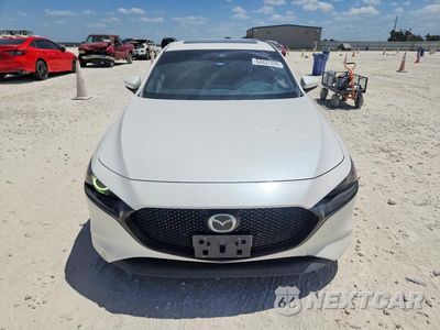 Piąte zdjęcie samochodu w środku: 2020 MAZDA 3 PREMIUM VIN:JM1BPBNM4L1149280 - miniatura