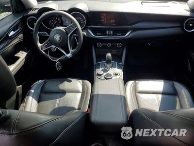 Zdjęcie 8 z 13 samochodu: 2018 ALFA ROMEO STELVIO VIN:ZASFAKANXJ7B83288 - miniatura