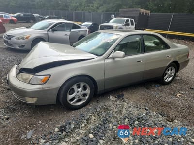 1998 LEXUS ES 300 JT8BF28G5W5051136 - główne zdjęcie licytacji z USA - miniatura