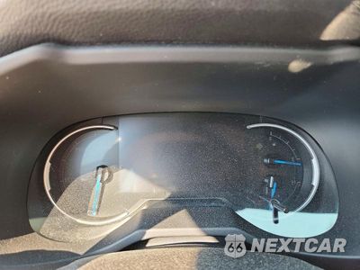 Zdjęcie 9 z 13 samochodu: 2020 TOYOTA RAV4 LIMITED VIN:JTMD6RFV3LD001552 - miniatura