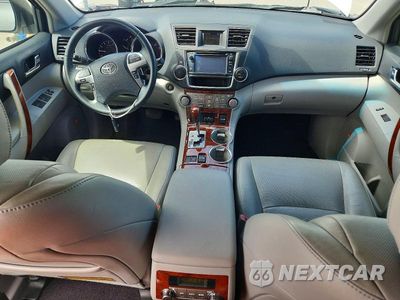 Zdjęcie 8 z 13 samochodu: 2013 TOYOTA HIGHLANDER LIMITED VIN:5TDYK3EH4DS118455 - miniatura