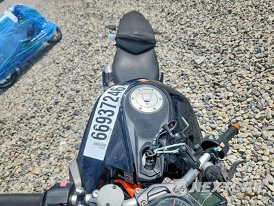Piąte zdjęcie samochodu w środku: 2015 KTM 1290 SUPER DUKE R VIN:VBKV39409FM920852 - miniatura
