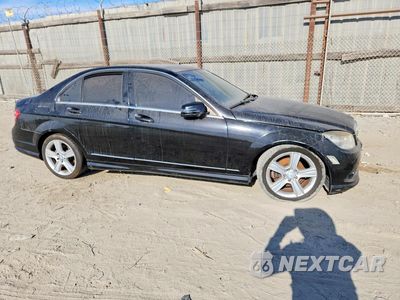 Czwarte zdjęcie samochodu z boku: 2010 MERCEDES-BENZ C 300 VIN:WDDGF5EB6AR120134 - miniatura