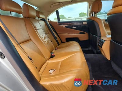 Zdjęcie 10 z 12 samochodu: 2013 LEXUS LS 460 VIN:JTHBL5EF6D5116983 - miniatura