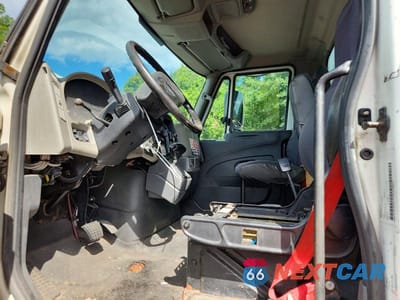 Zdjęcie 7 z 13 samochodu: 2014 INTERNATIONAL 4300 BOX TRUCK VIN:1HTMMAAN1EH017150 - miniatura
