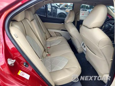 Zdjęcie 10 z 13 samochodu: 2018 TOYOTA CAMRY HYBRID XLE VIN:4T1B21HK7JU501794 - miniatura