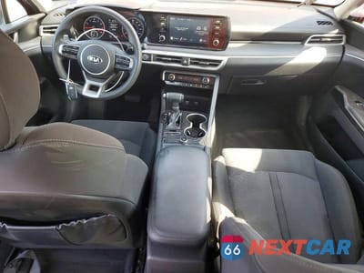 Zdjęcie 8 z 12 samochodu: 2021 KIA K5 LXS VIN:5XXG14J22MG076939 - miniatura