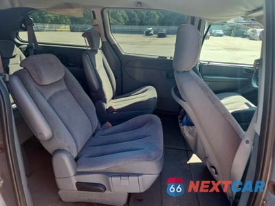 Zdjęcie 11 z 13 samochodu: 2006 CHRYSLER TOWN & COUNTRY LX VIN:1A4GP44R16B568095 - miniatura