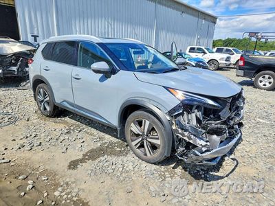 Czwarte zdjęcie samochodu z boku: 2023 NISSAN ROGUE PLATINUM VIN:JN8BT3DD5PW303544 - miniatura