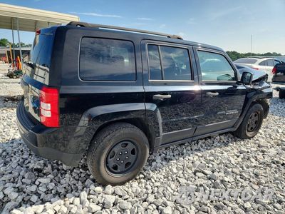 Trzecie zdjęcie samochodu z tyłu: 2015 JEEP PATRIOT SPORT VIN:1C4NJPBB0FD171309 - miniatura
