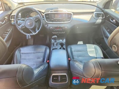 Zdjęcie 8 z 13 samochodu: 2016 KIA SORENTO EX VIN:5XYPH4A5XGG044326 - miniatura