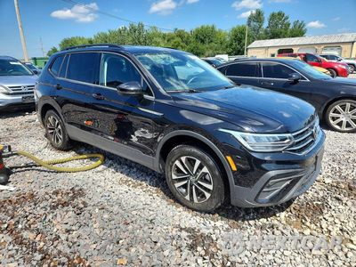 Czwarte zdjęcie samochodu z boku: 2024 VOLKSWAGEN TIGUAN S VIN:3VVFB7AX2RM114893 - miniatura