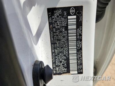 Zdjęcie 12 z 12 samochodu: 2013 TOYOTA PRIUS VIN:JTDKN3DU6D5702308 - miniatura