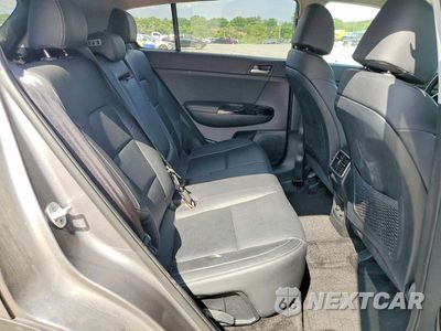 Zdjęcie 11 z 13 samochodu: 2018 KIA SPORTAGE EX VIN:KNDPNCAC1J7354290 - miniatura