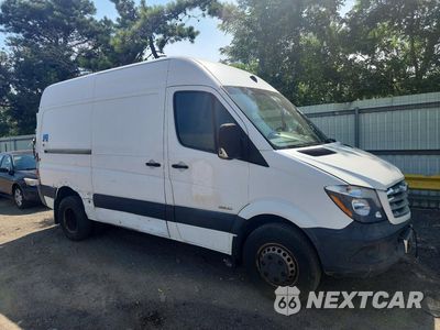 Czwarte zdjęcie samochodu z boku: 2014 FREIGHTLINER SPRINTER 3500 DELIVERY VAN VIN:WDYPF3CC8E5873997 - miniatura