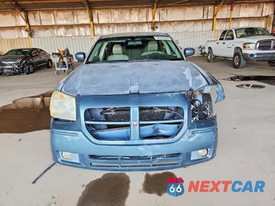 Piąte zdjęcie samochodu w środku: 2005 DODGE MAGNUM R/T VIN:2D4GV58205H661147 - miniatura
