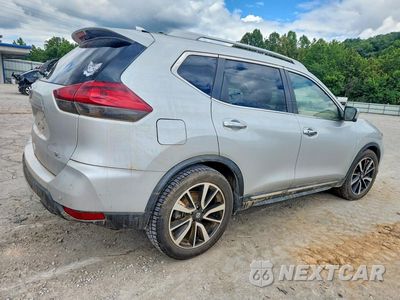 Trzecie zdjęcie samochodu z tyłu: 2019 NISSAN ROGUE SL VIN:5N1AT2MT2KC819861 - miniatura