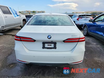 Zdjęcie 6 z 12 samochodu: 2026 BMW 530 I VIN:WBA43FJ05TCV65080 - miniatura
