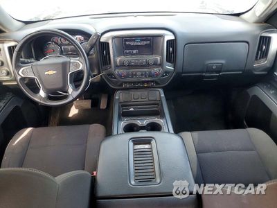 Zdjęcie 8 z 12 samochodu: 2018 CHEVROLET SILVERADO K1500 LT VIN:3GCUKREC9JG415138 - miniatura