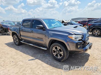 Czwarte zdjęcie samochodu z boku: 2017 TOYOTA TACOMA TRD SPORT VIN:5TFAZ5CN2HX052280 - miniatura